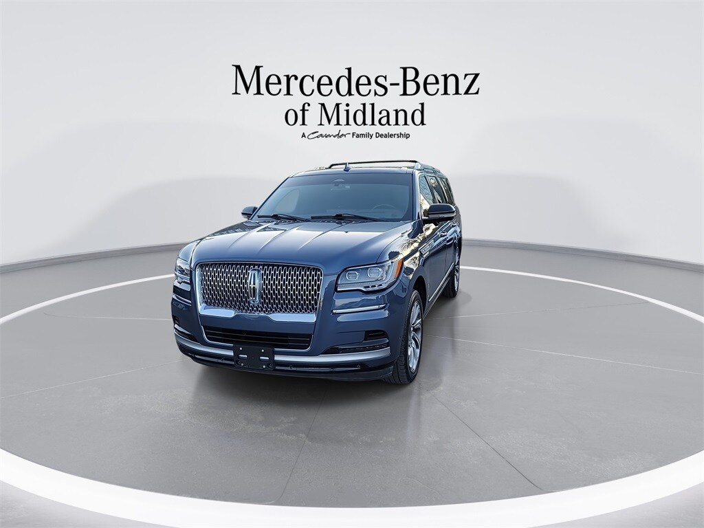 2022 Lincoln Navigator L Reserve photo 3