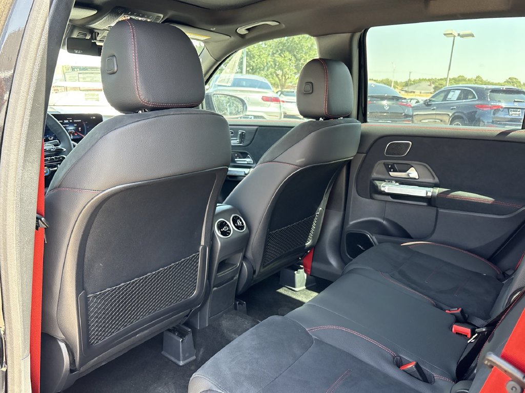 2026 Mercedes-Benz GLB AMG GLB 35 - Photo 13