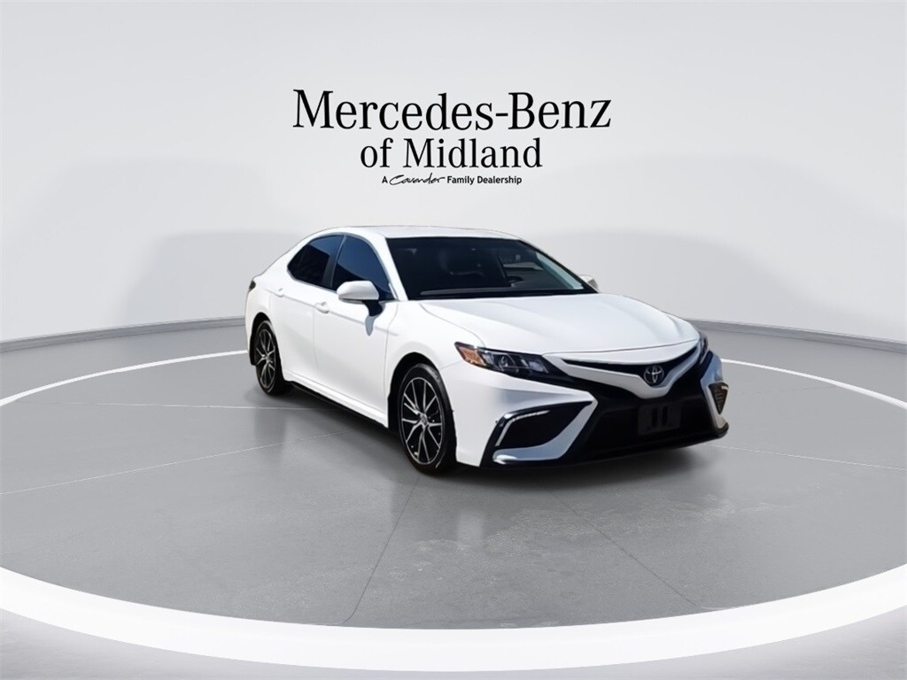 2023 Toyota Camry SE photo 2