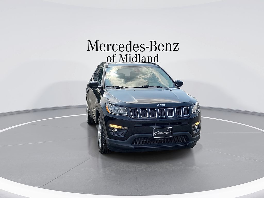 Used 2018 Jeep Compass Latitude with VIN 3C4NJCBB2JT241050 for sale in Midland, TX