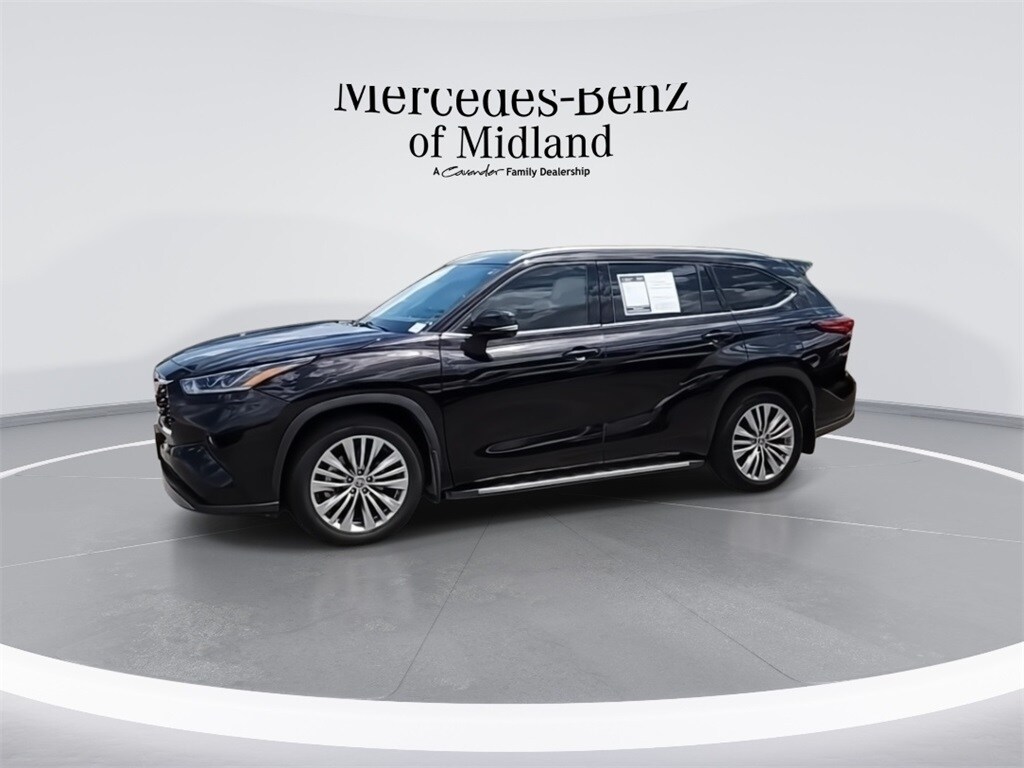 2022 Toyota Highlander Platinum photo 4