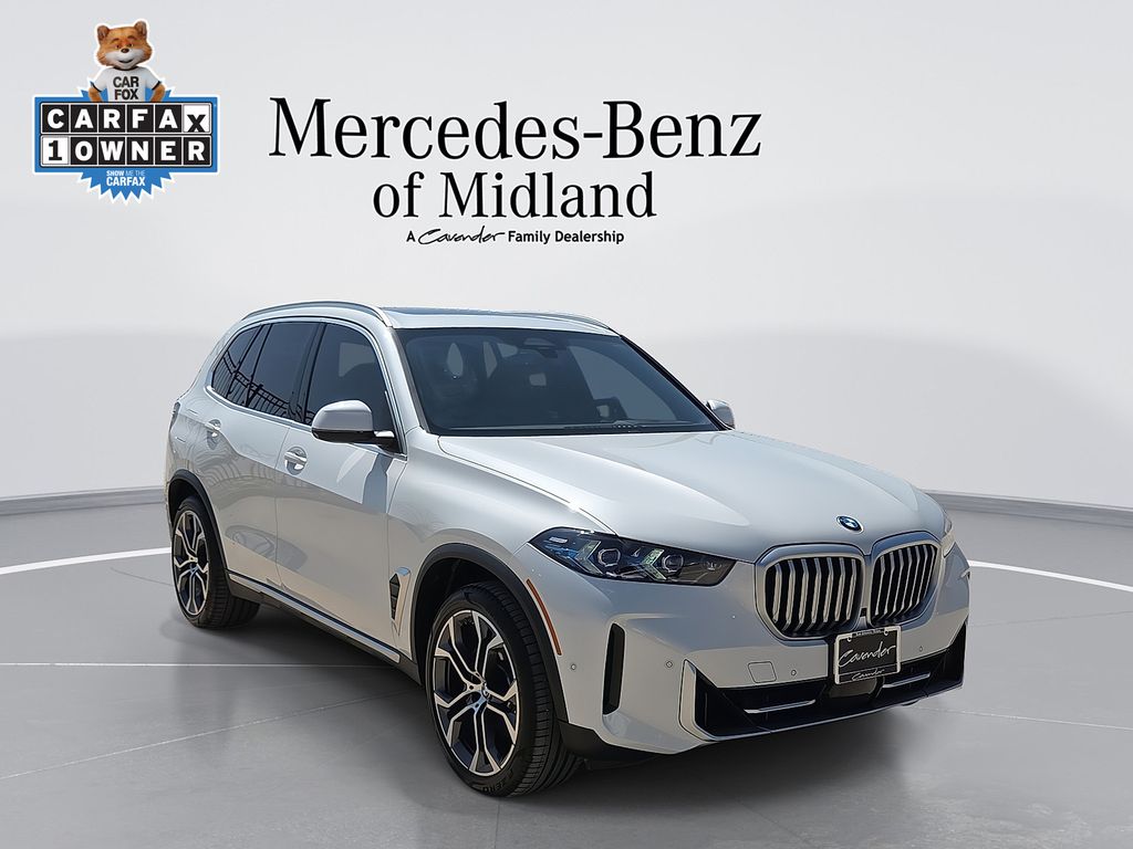Mineral White Metallic 2026 BMW X5 SUV / Crossover Rear-Wheel Drive 8-Speed Automatic