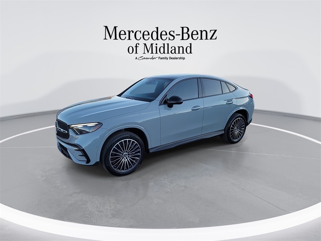 2025 Mercedes Benz GLC 300 AMG 4MATIC Coupe photo 4