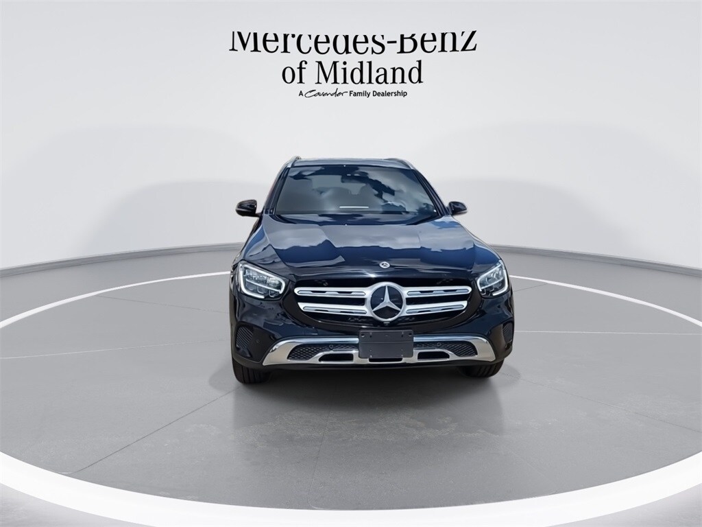 2022 Mercedes Benz GLC 300 photo 3