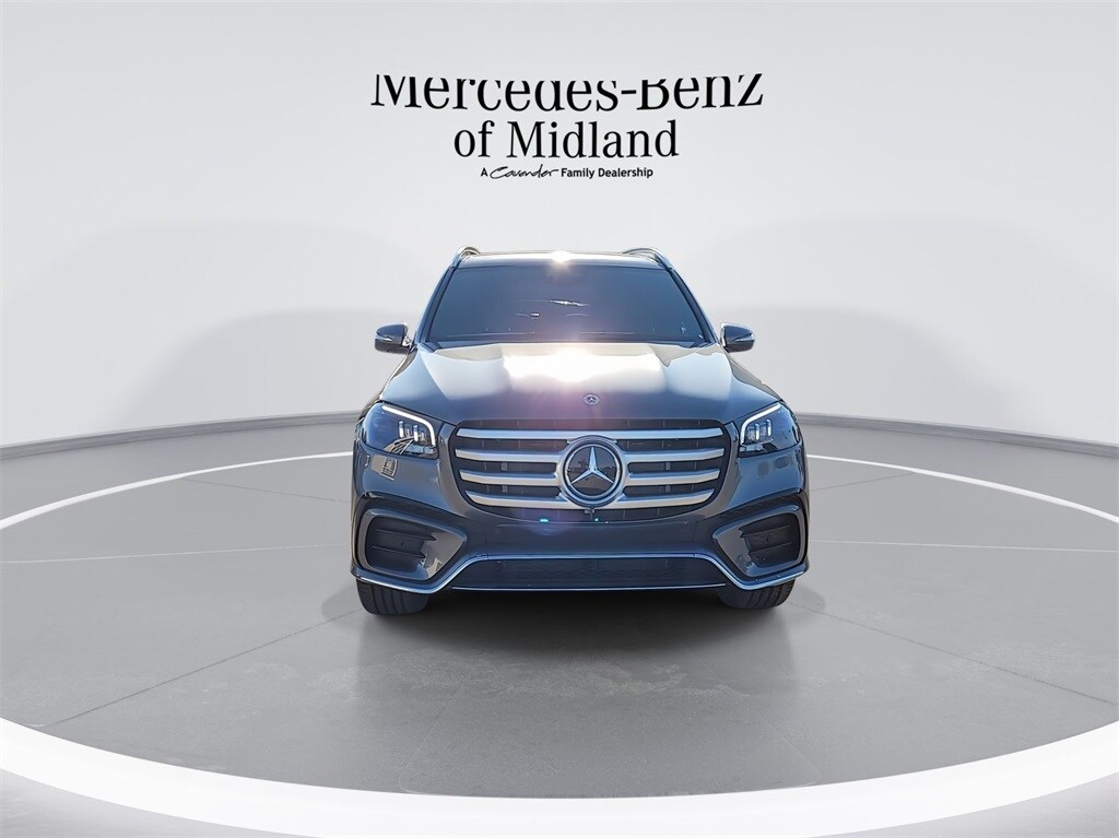 2025 Mercedes Benz GLS 450 photo 3