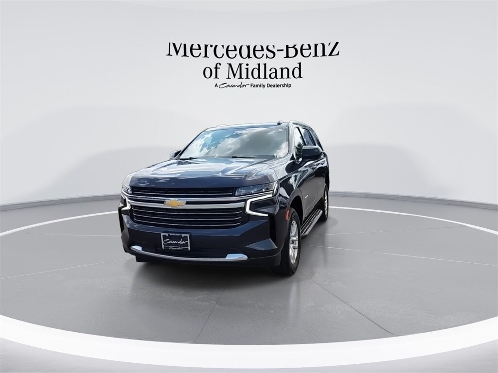 2023 Chevrolet Tahoe LT photo 3