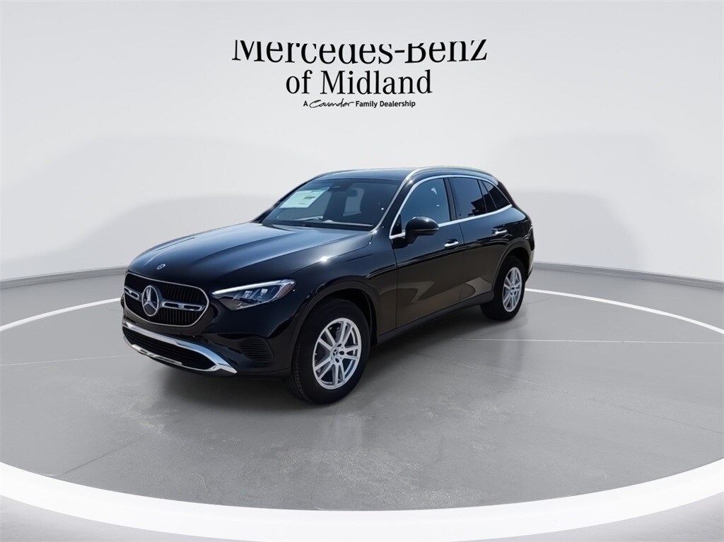 2025 Mercedes Benz GLC 300 4MATIC photo 4