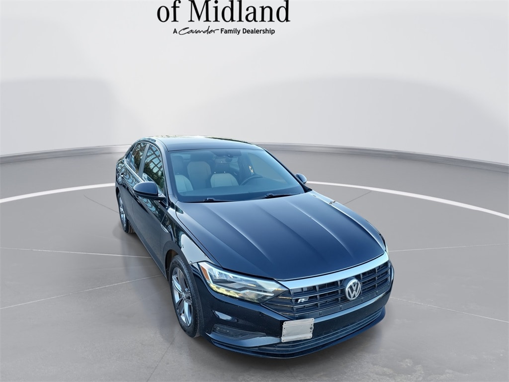 2020 Volkswagen Jetta R-Line's photo