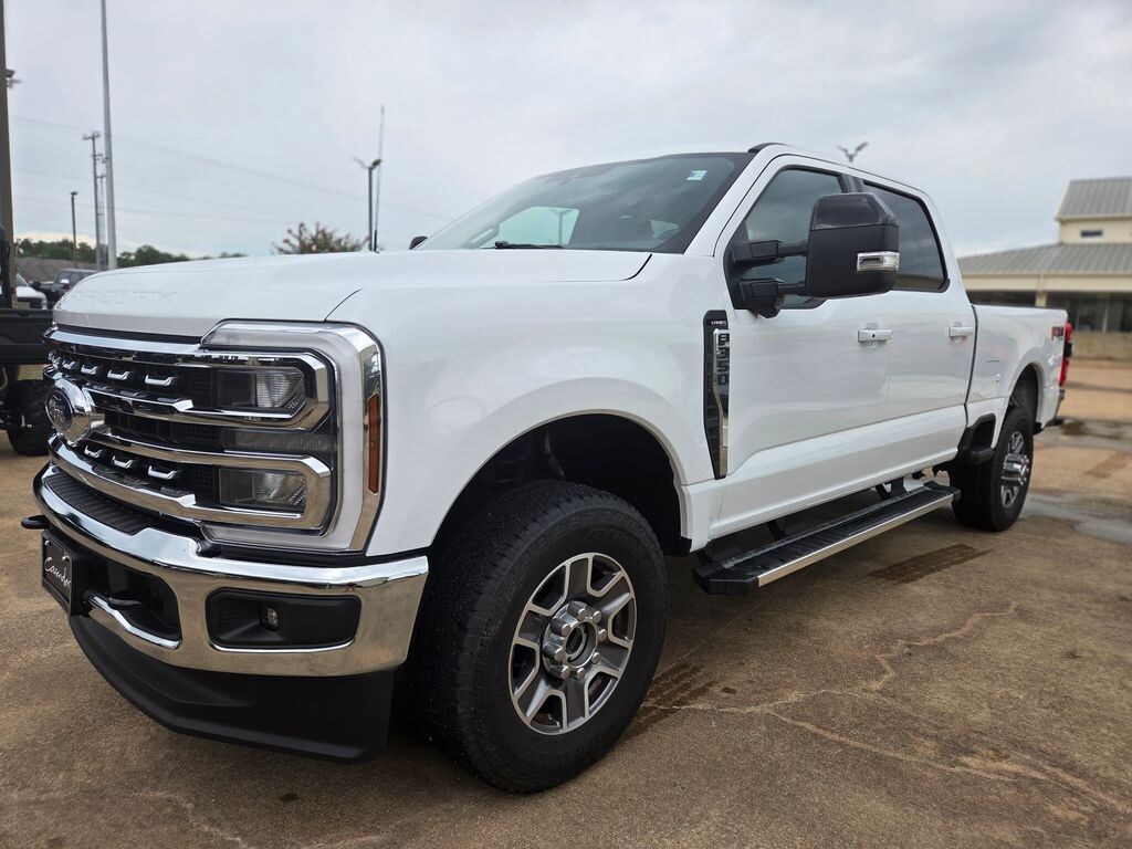 Used 2025 Ford F-350 Lariat Truck Crew Cab