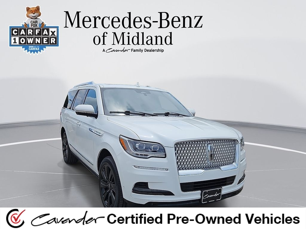Pristine White Metallic Tri-Coat 2023 Lincoln Navigator Reserve 4WD SUV / Crossover Four-Wheel Drive Automatic