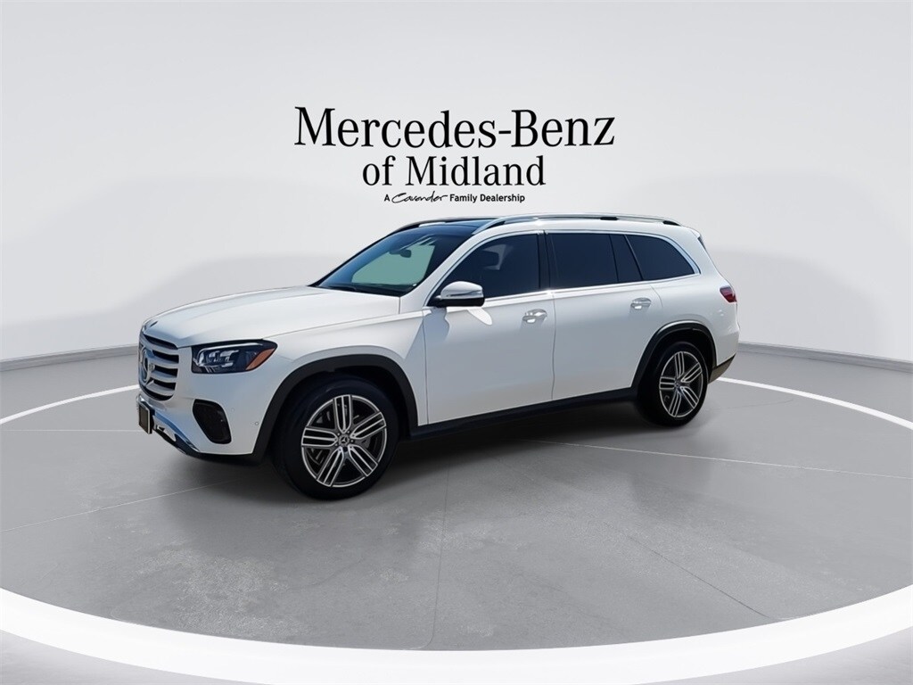 2025 Mercedes Benz GLS 450 4MATIC photo 4