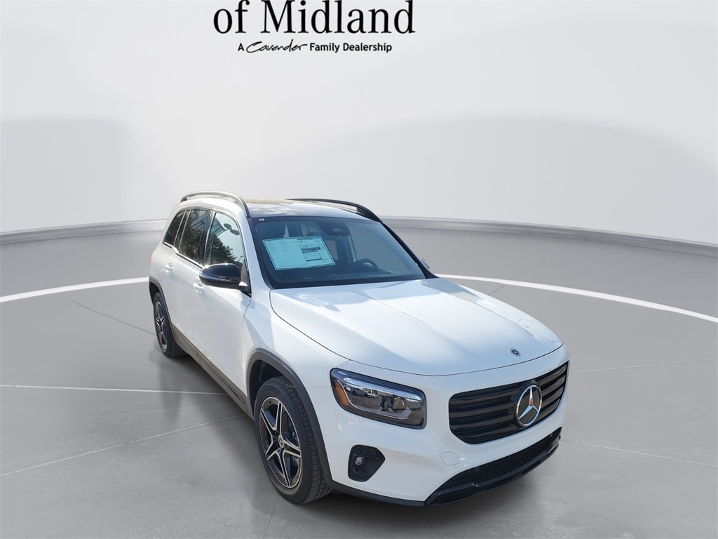 2026 Mercedes-Benz GLB GLB 250's photo