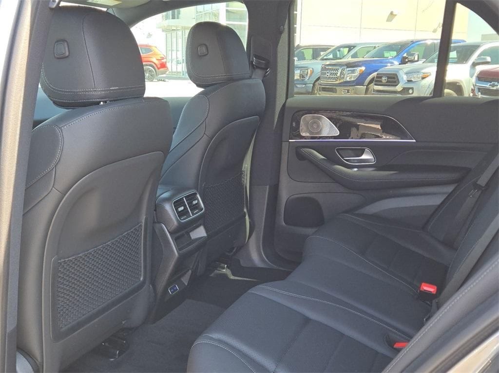 2025 Mercedes-Benz GLE GLE450E - Photo 13