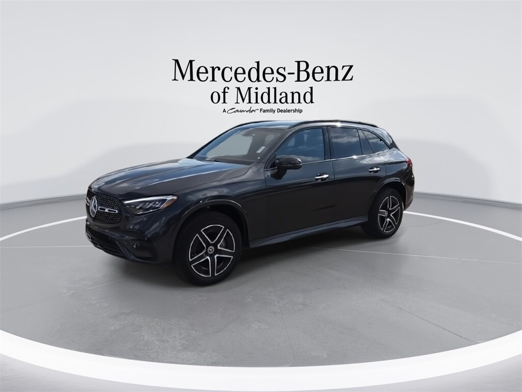 2026 Mercedes Benz GLC 300 4MATIC photo 4
