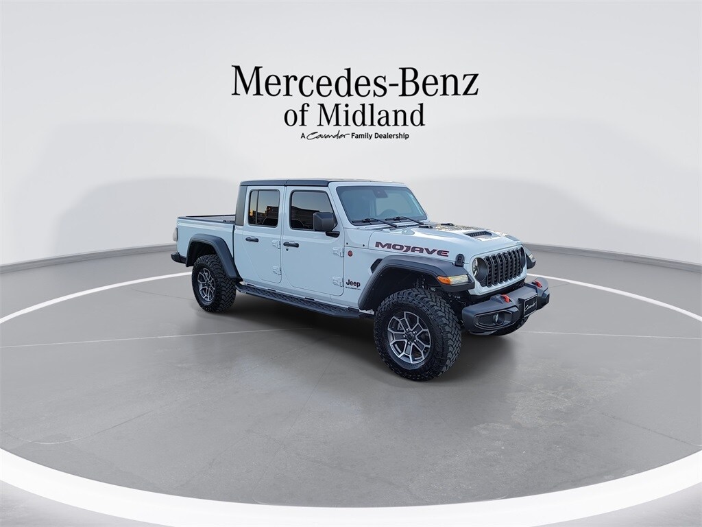 2024 Jeep Gladiator Mojave photo 2