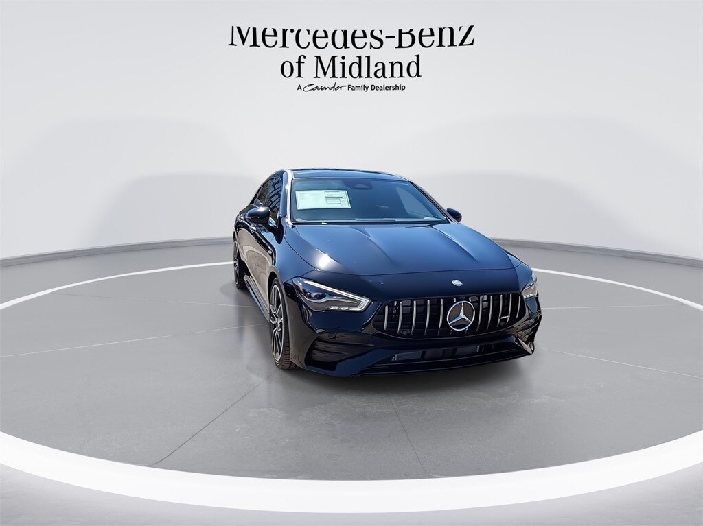 2025 Mercedes Benz CLA 35 AMG photo 3