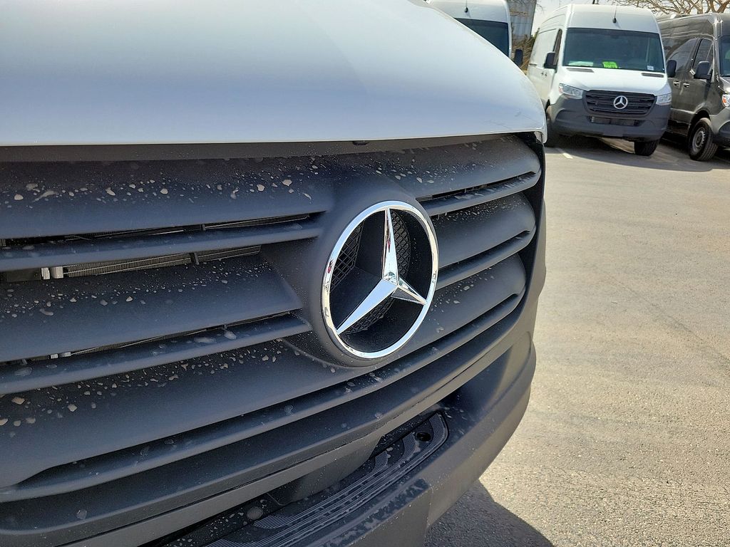 2025 Mercedes-Benz Sprinter Cargo Van Base - Photo 10