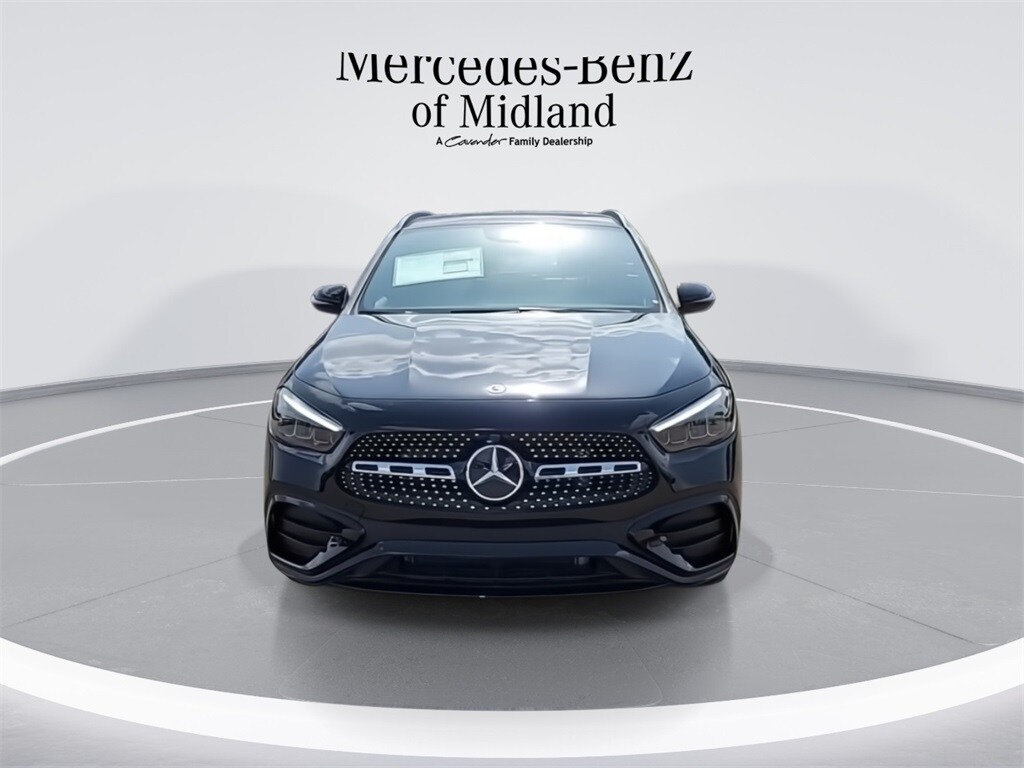 2025 Mercedes Benz GLA 250 4MATIC photo 3