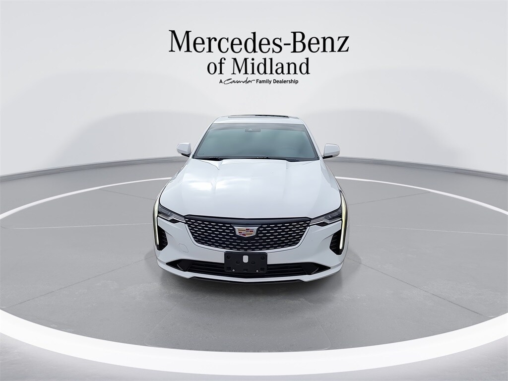 2023 Cadillac CT4 Luxury photo 3