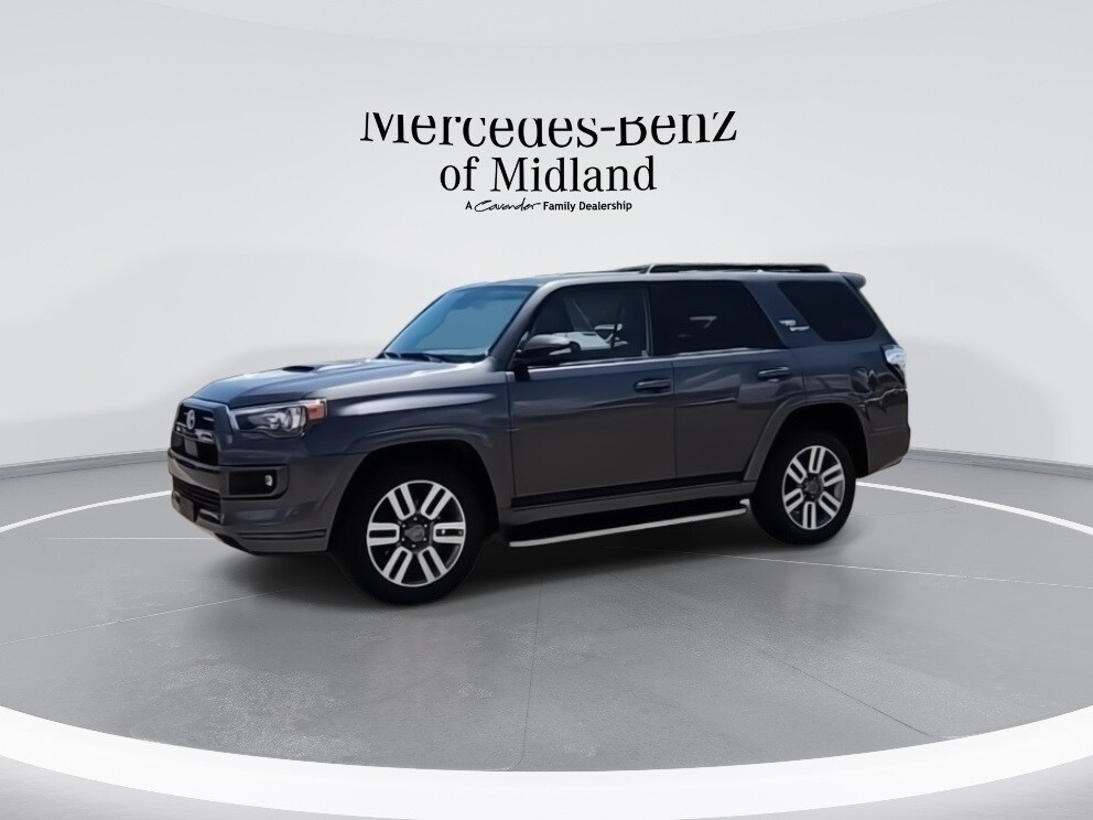 2022 Toyota 4Runner TRD Sport photo 2