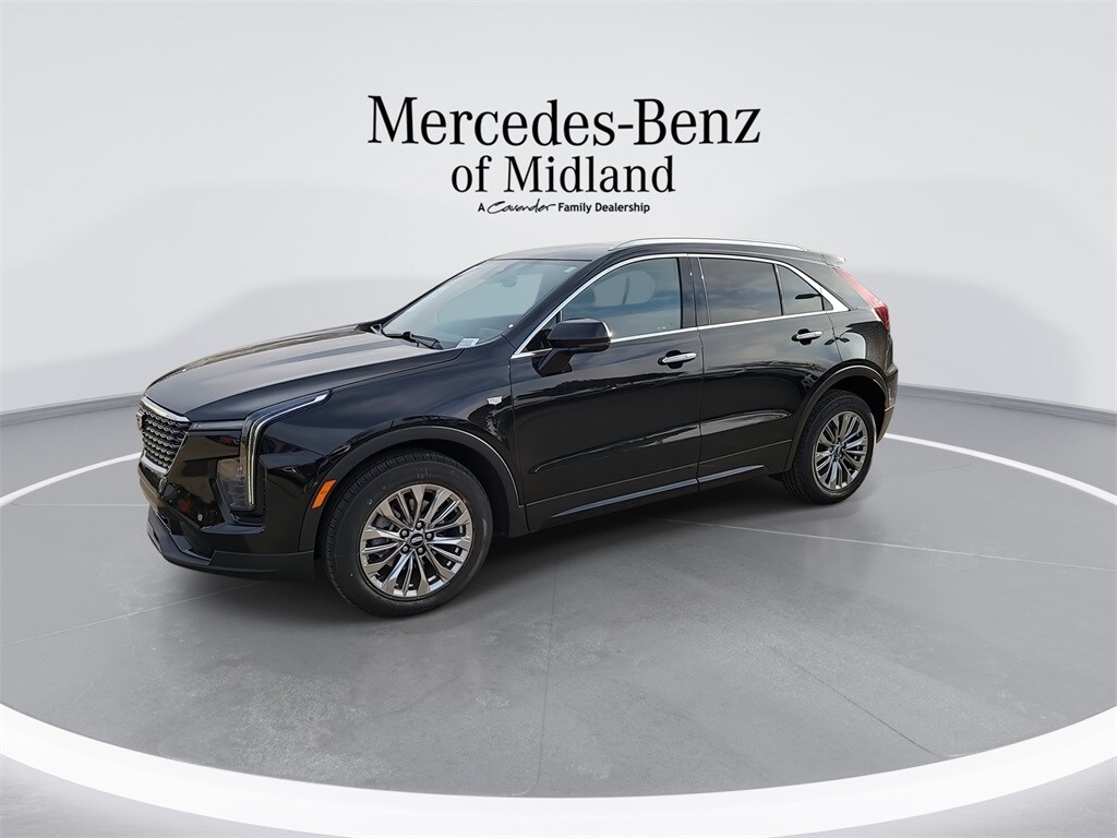 2024 Cadillac XT4 Premium Luxury photo 4