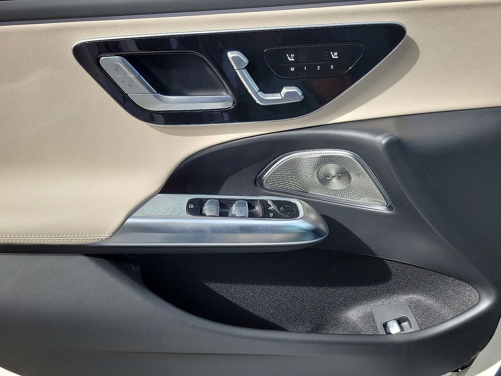 2026 Mercedes-Benz E-Class E350 - Photo 15