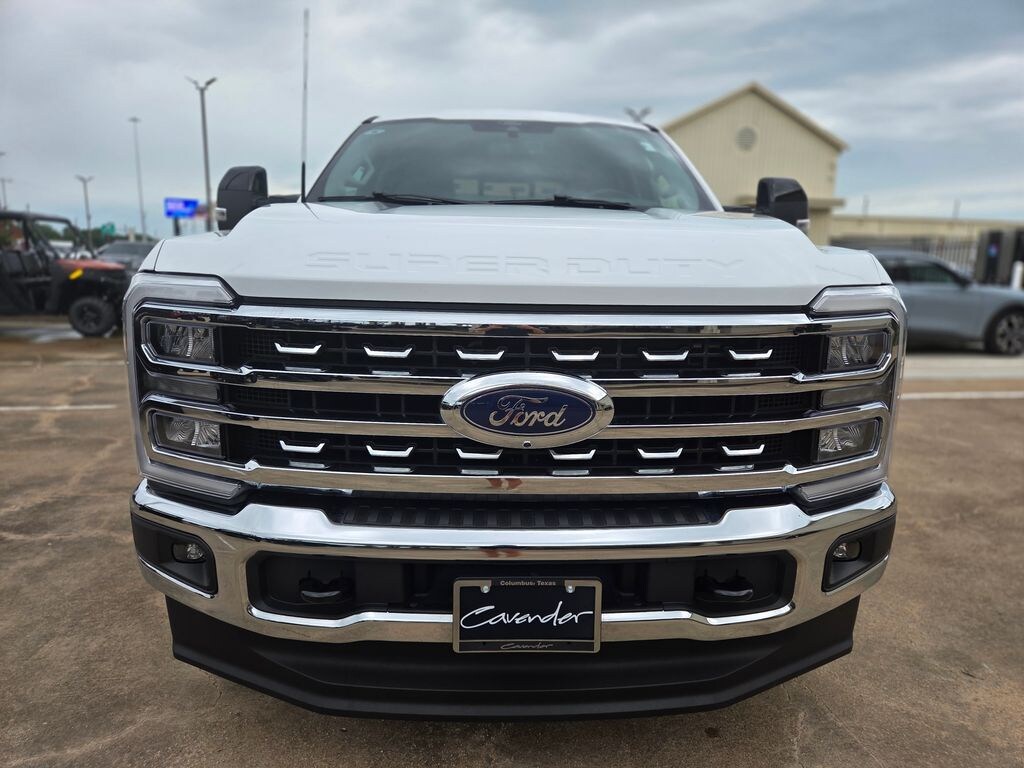 Used 2025 Ford F-350 Lariat Truck Crew Cab