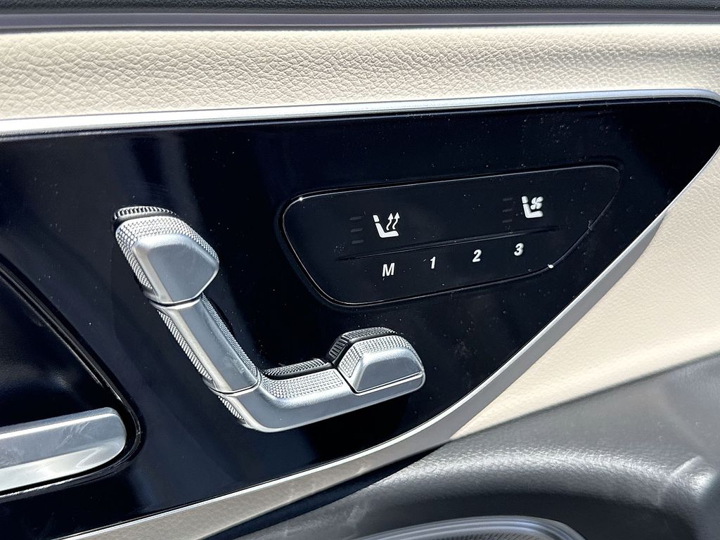 2026 Mercedes-Benz E-Class E350 - Photo 17