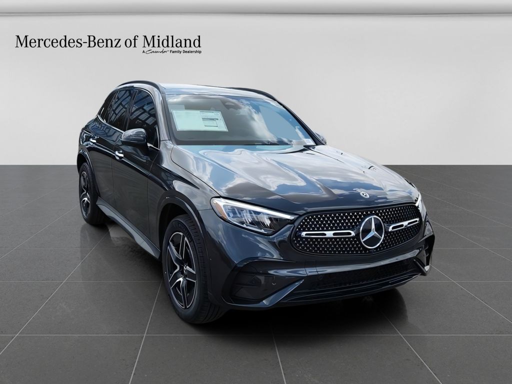 2025 Mercedes-Benz GLC Base