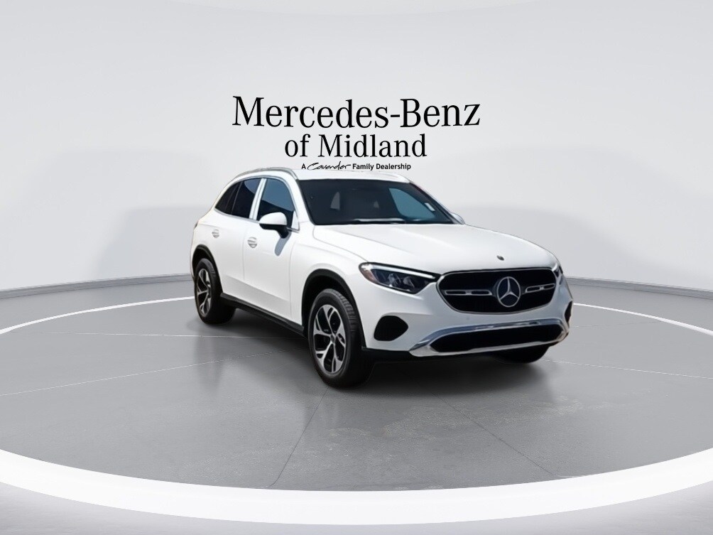 2026 Mercedes Benz GLC 350e 4MATIC photo 2
