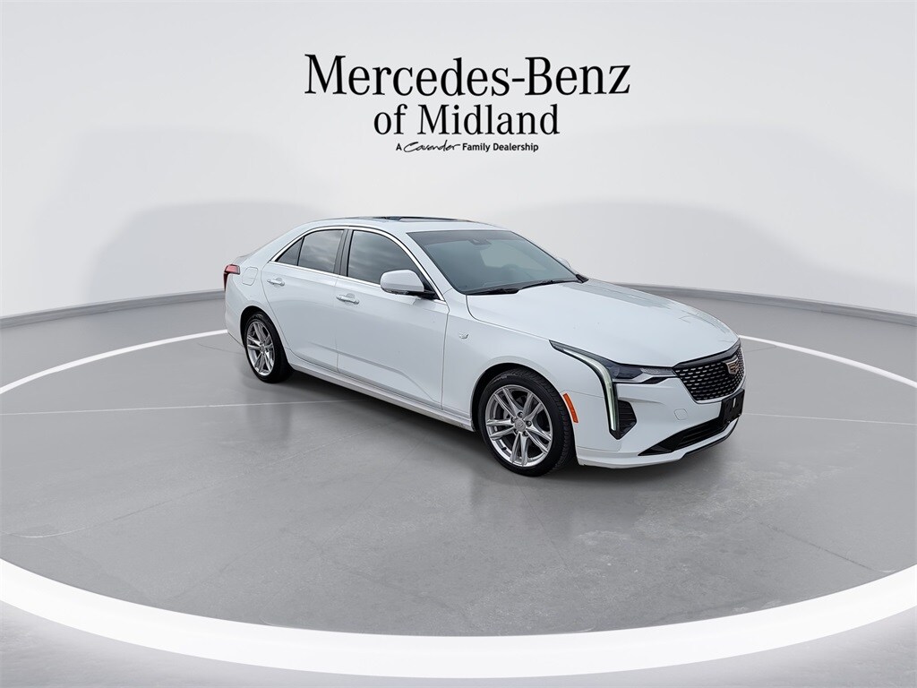 2023 Cadillac CT4 Luxury photo 2