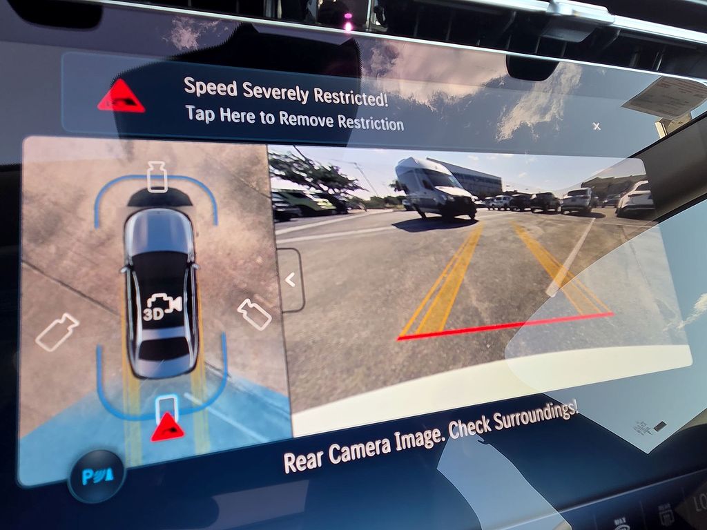 2026 Mercedes-Benz E-Class E350 - Photo 18