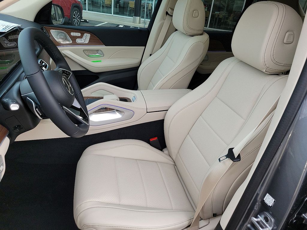 2026 Mercedes-Benz GLE GLE450 - Photo 16