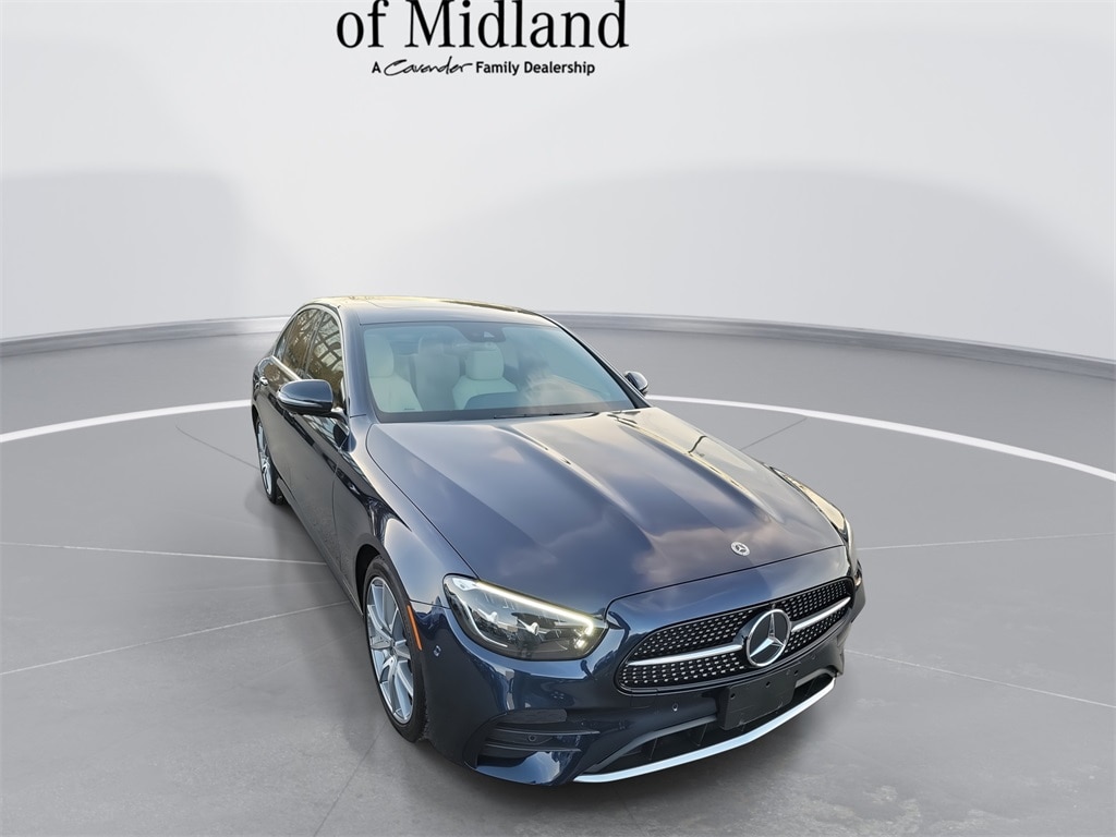 2023 Mercedes-Benz E-Class E350's photo