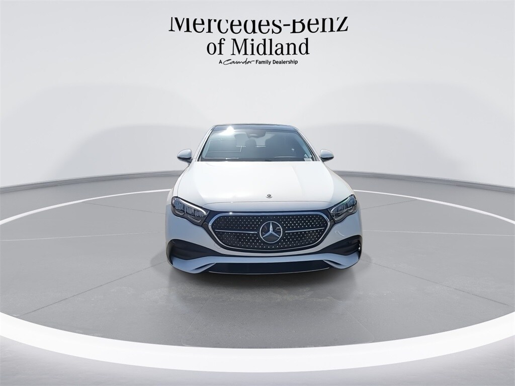 2025 Mercedes Benz E 350 photo 3
