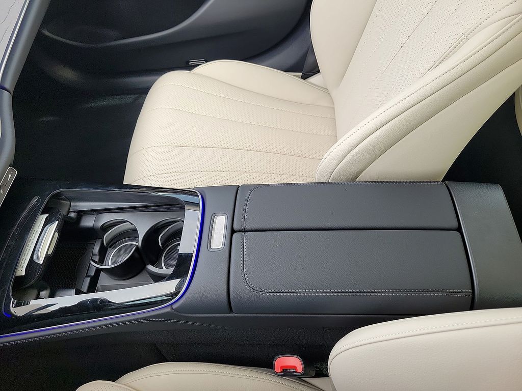 2026 Mercedes-Benz E-Class E350 - Photo 22