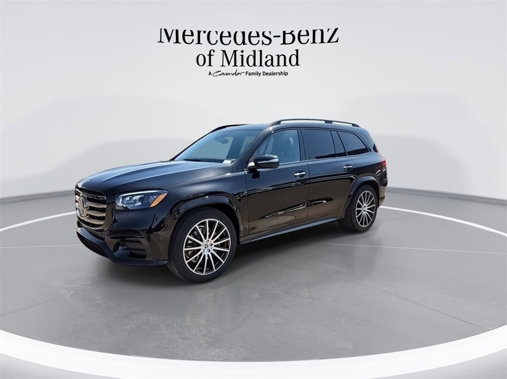 2025 Mercedes Benz GLS 450 4MATIC photo 4