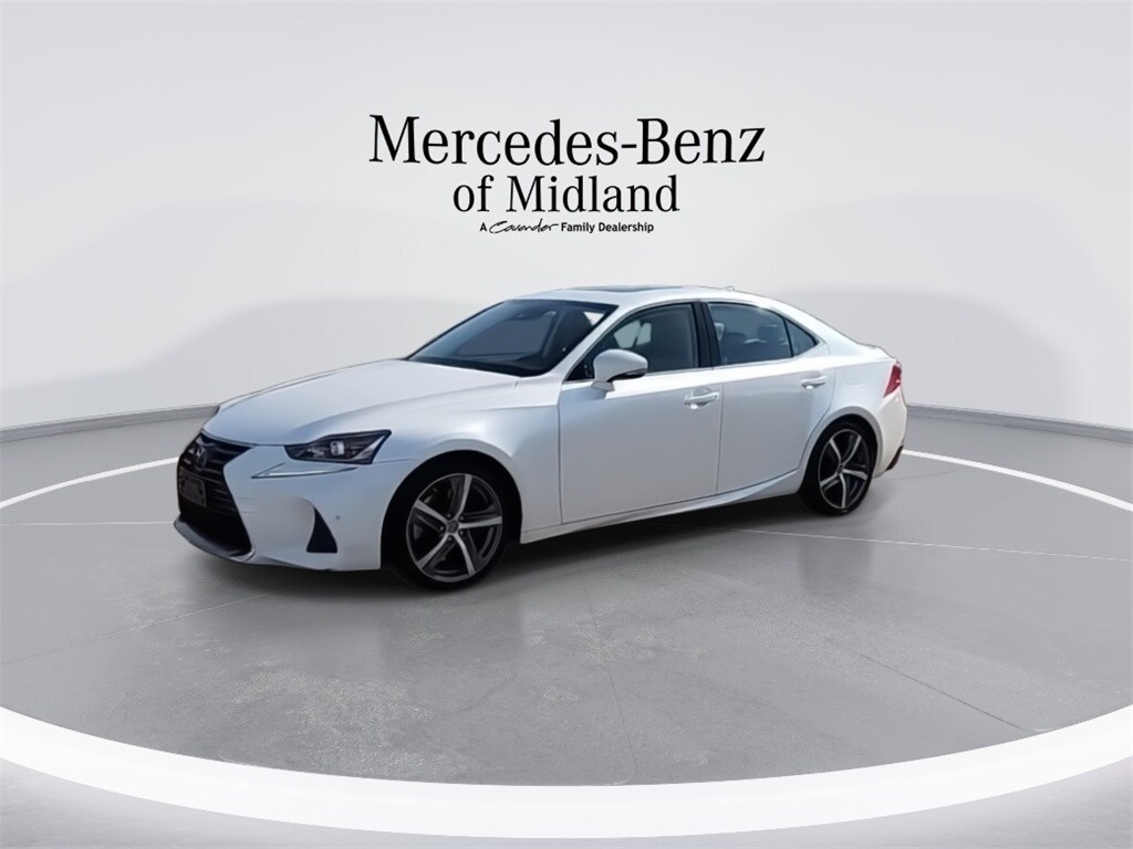 2018 Lexus IS 300 photo 3