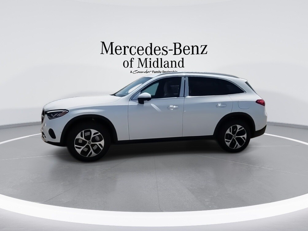 2026 Mercedes Benz GLC 350e 4MATIC photo 4