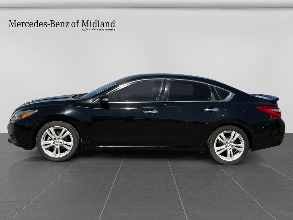 Used 2017 Nissan Altima 3.5 SL Sedan