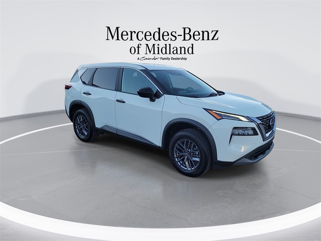 Used 2023 Nissan Rogue S SUV