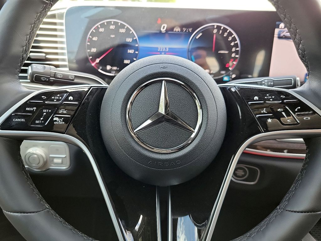 2025 Mercedes-Benz GLE GLE450E - Photo 21