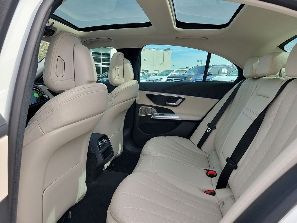 2026 Mercedes-Benz E-Class E350 - Photo 13
