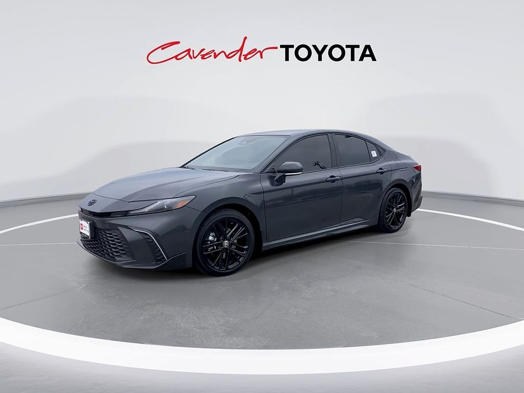 Used 2026 Toyota Camry SE Blackout Sedan