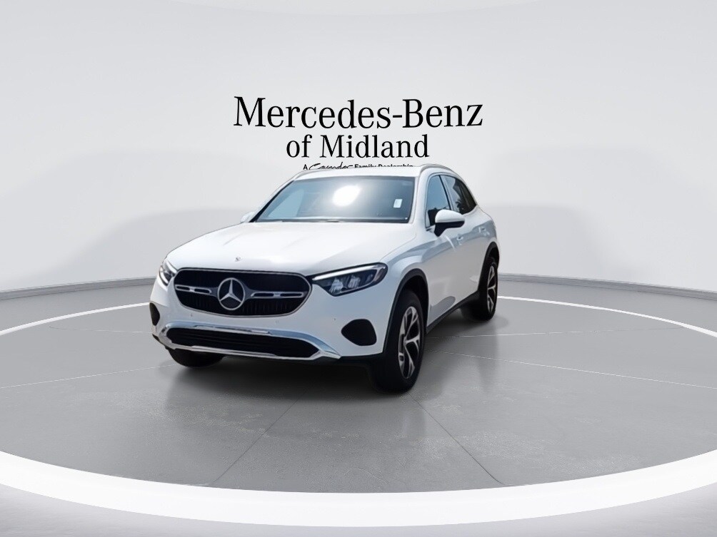 2026 Mercedes Benz GLC 350e 4MATIC photo 3