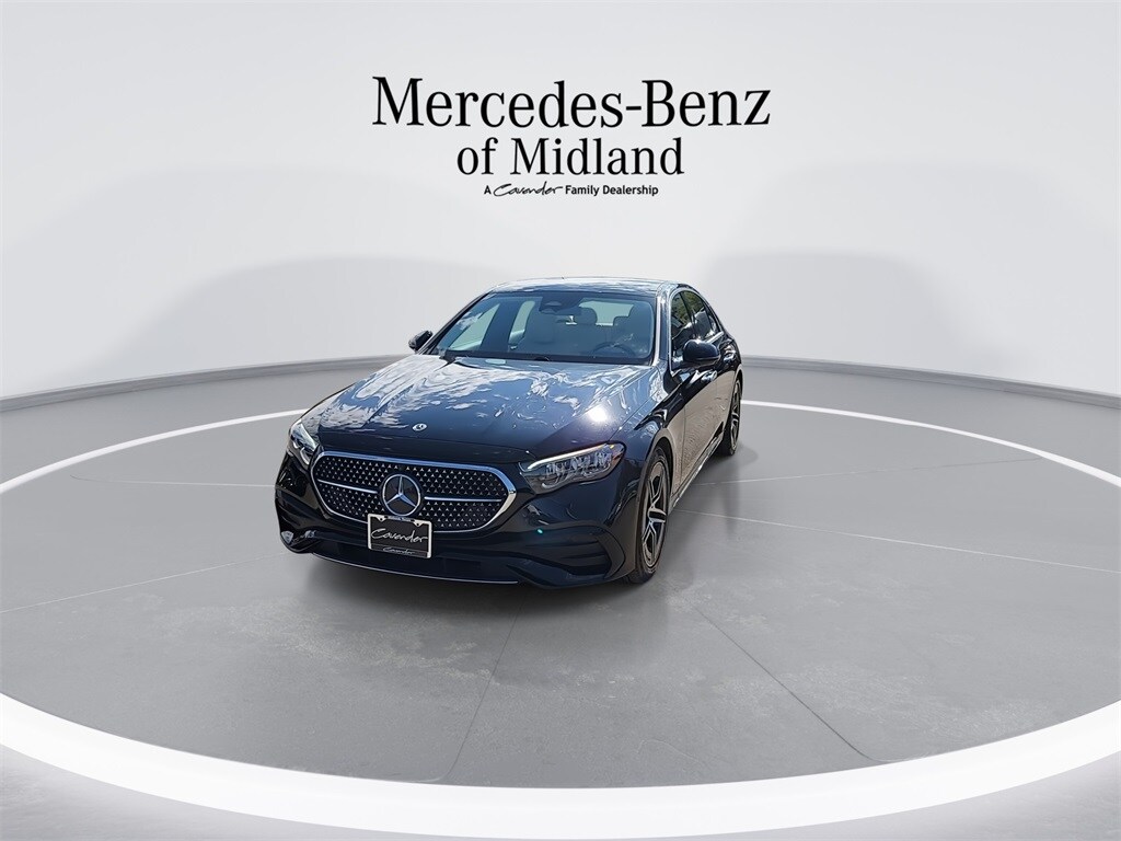 2025 Mercedes Benz E 350 4MATIC Sedan photo 3