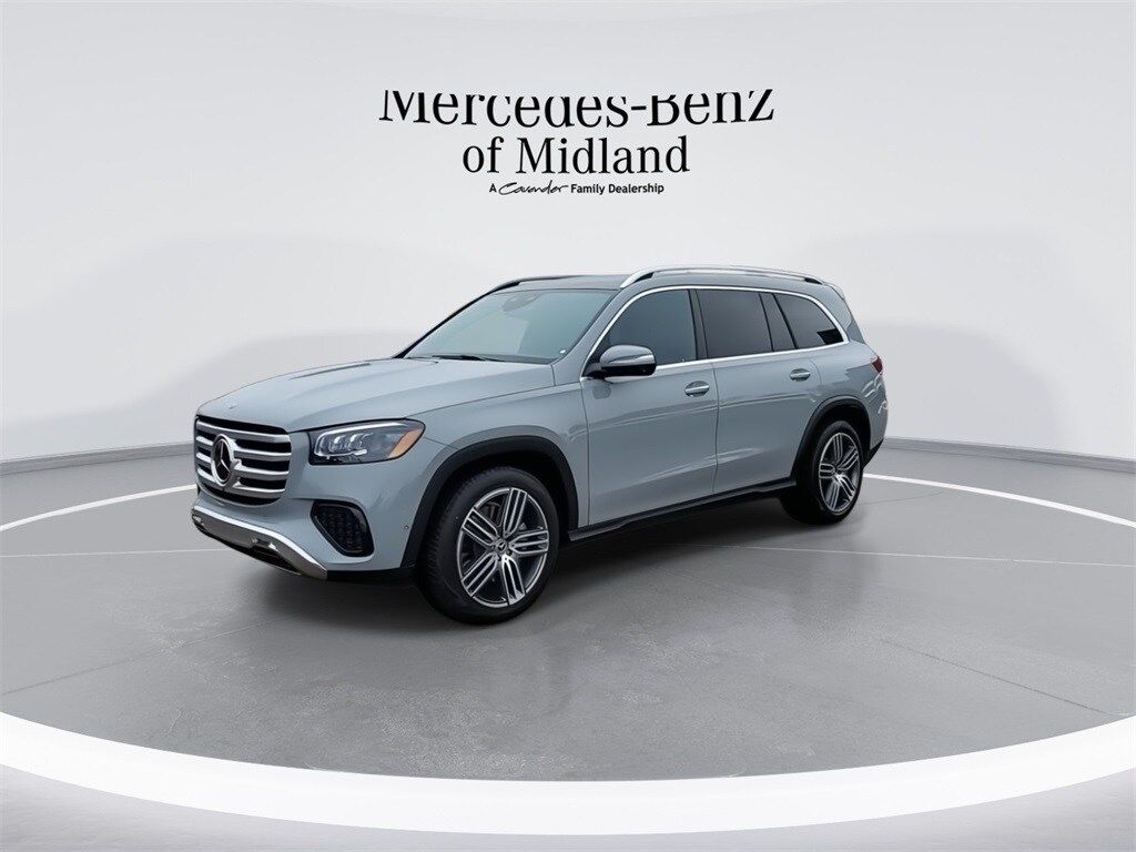 2025 Mercedes Benz GLS 450 4MATIC photo 4