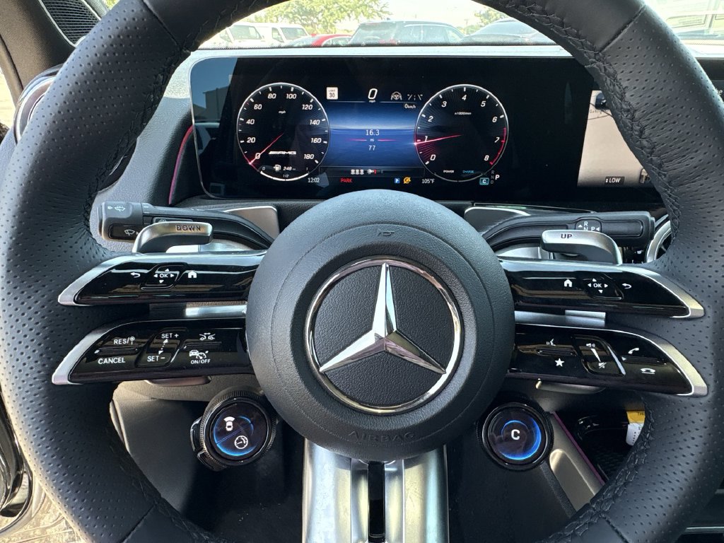 2026 Mercedes-Benz GLB AMG GLB 35 - Photo 21