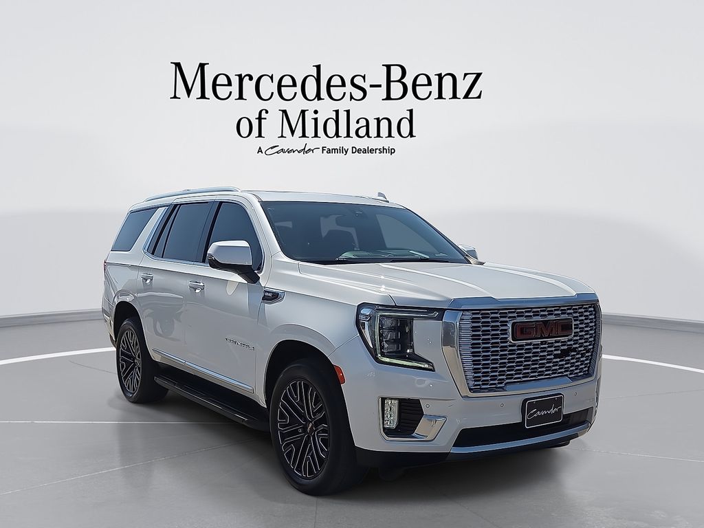White Frost Tricoat 2021 GMC Yukon SUV / Crossover Four-Wheel Drive