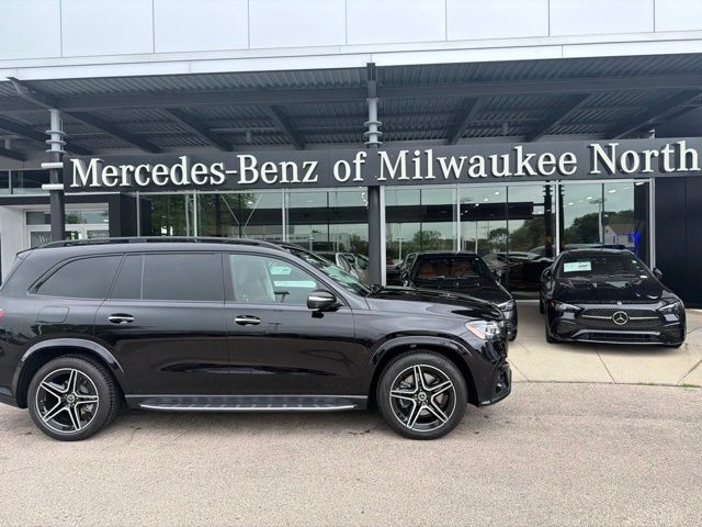 2026 Mercedes-Benz GLS GLS 450 4MATIC's photo